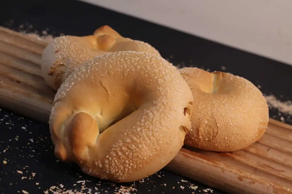 roscones rellenos de bocadillo o arequipe incolpan en piedecuesta santander